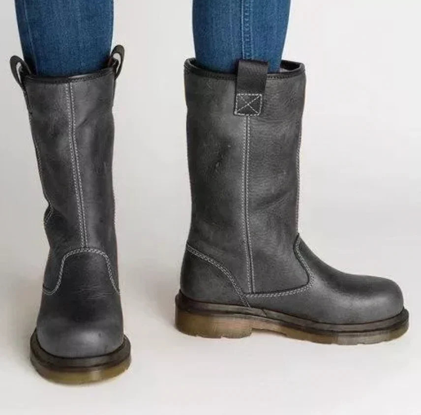 Women's Leather Boots for Fall Outfits in Grey