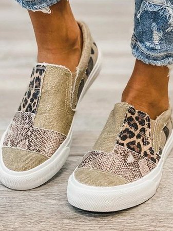 Women's Leather Flats for All-Day Comfort in Khaki