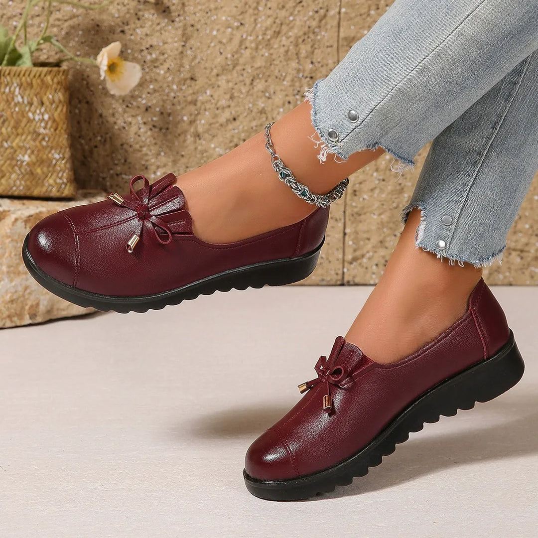 Women's Leather Flats for Elegant Everyday Wear (12)