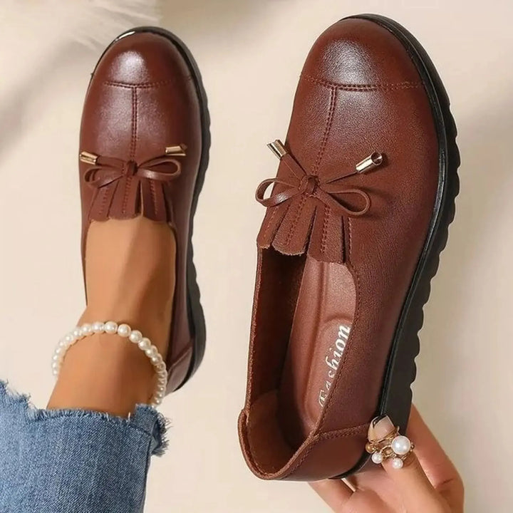 Women's Leather Flats for Elegant Everyday Wear (2)