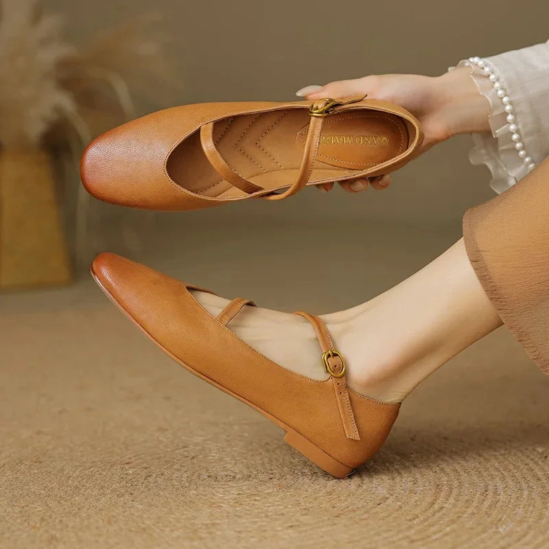 Women's Leather Flats for Everyday Comfort in Brown