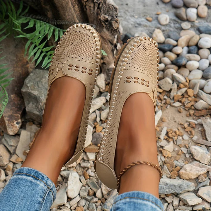 Women's Leather Flats Slip-On Everyday Comfort (6)