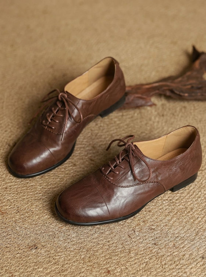 Women's Leather Flats with Classic Cap-Toe Design (10)
