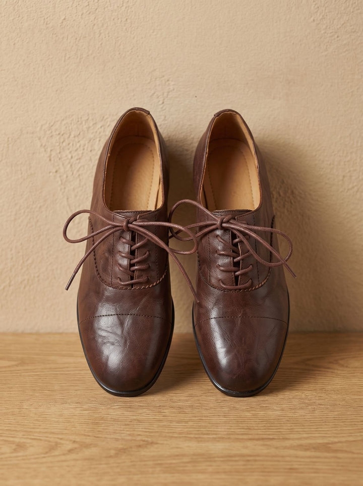 Women's Leather Flats with Classic Cap-Toe Design (11)