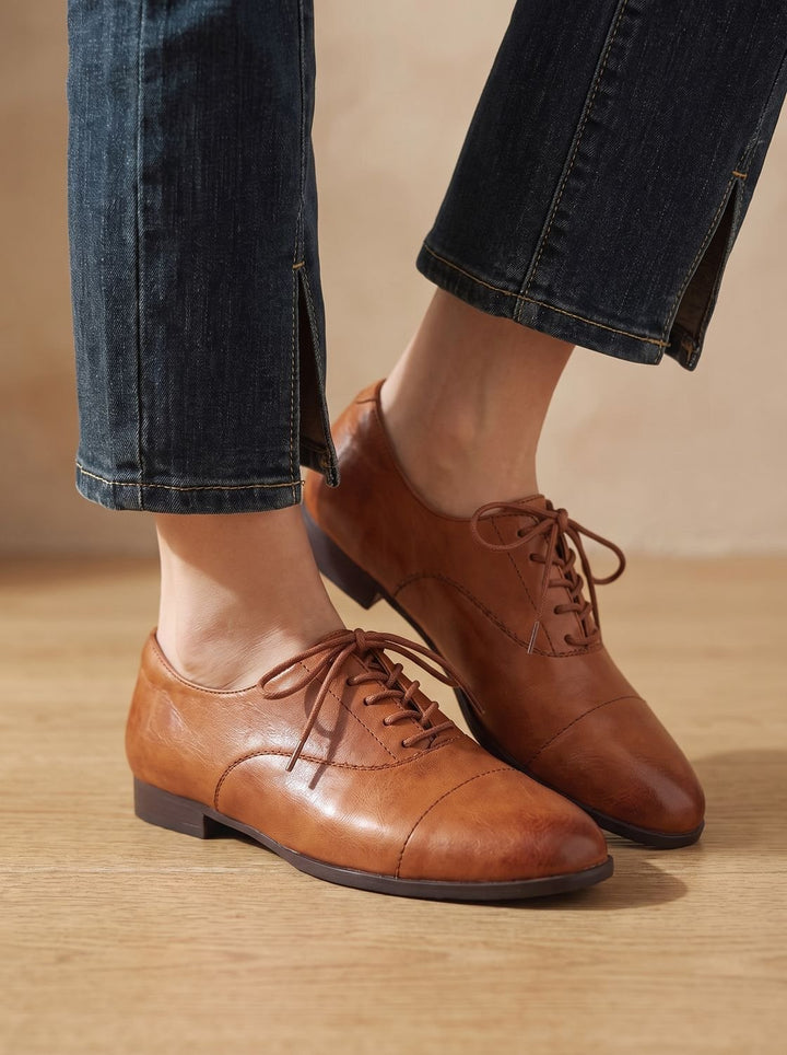 Women's Leather Flats with Classic Cap-Toe Design (3)