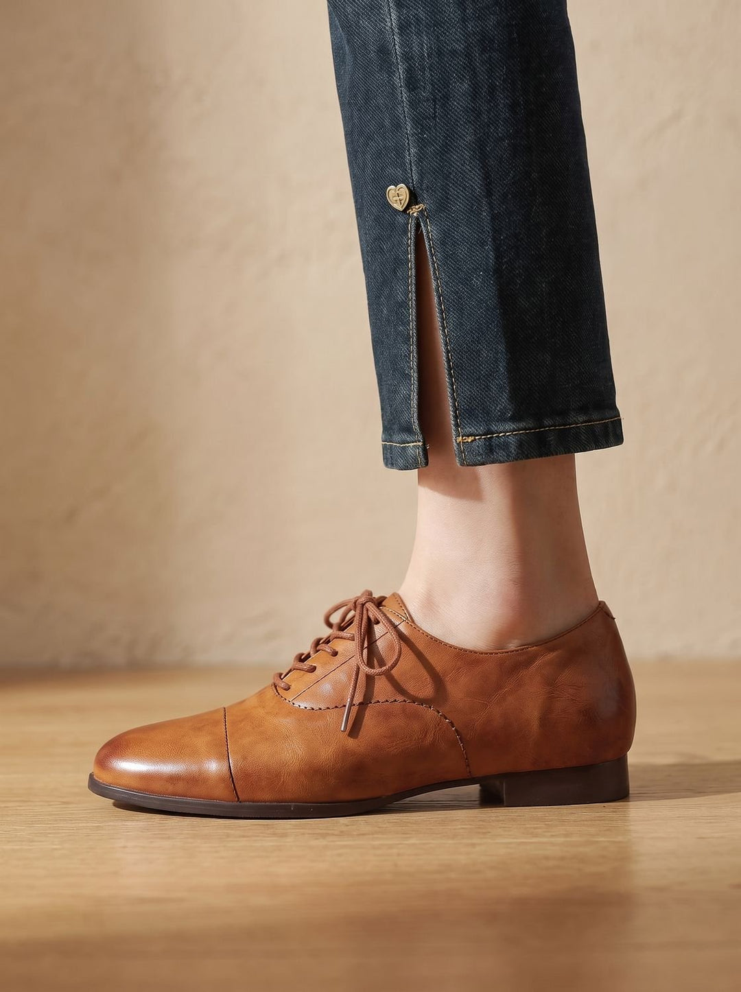 Women's Leather Flats with Classic Cap-Toe Design in Caramel