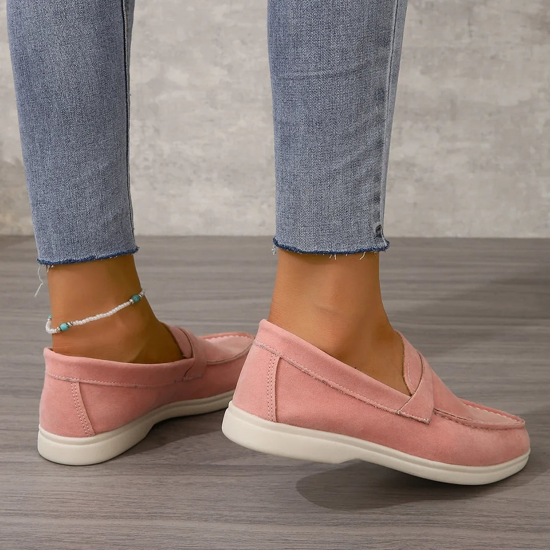 Women's Leather Flats with Elegant Suede Comfort (9)