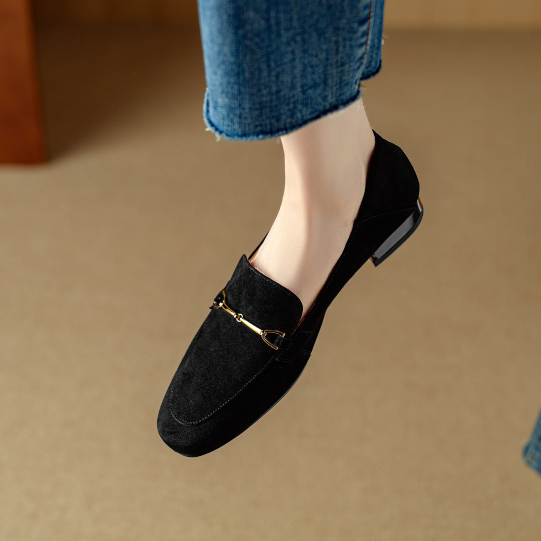 Women's Leather Flats with Hand-Stitched Buckle (10)