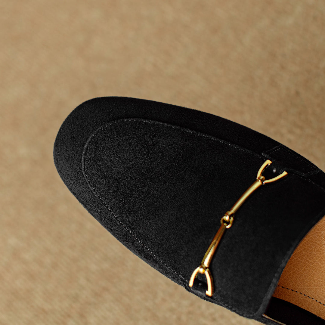 Women's Leather Flats with Hand-Stitched Buckle (11)