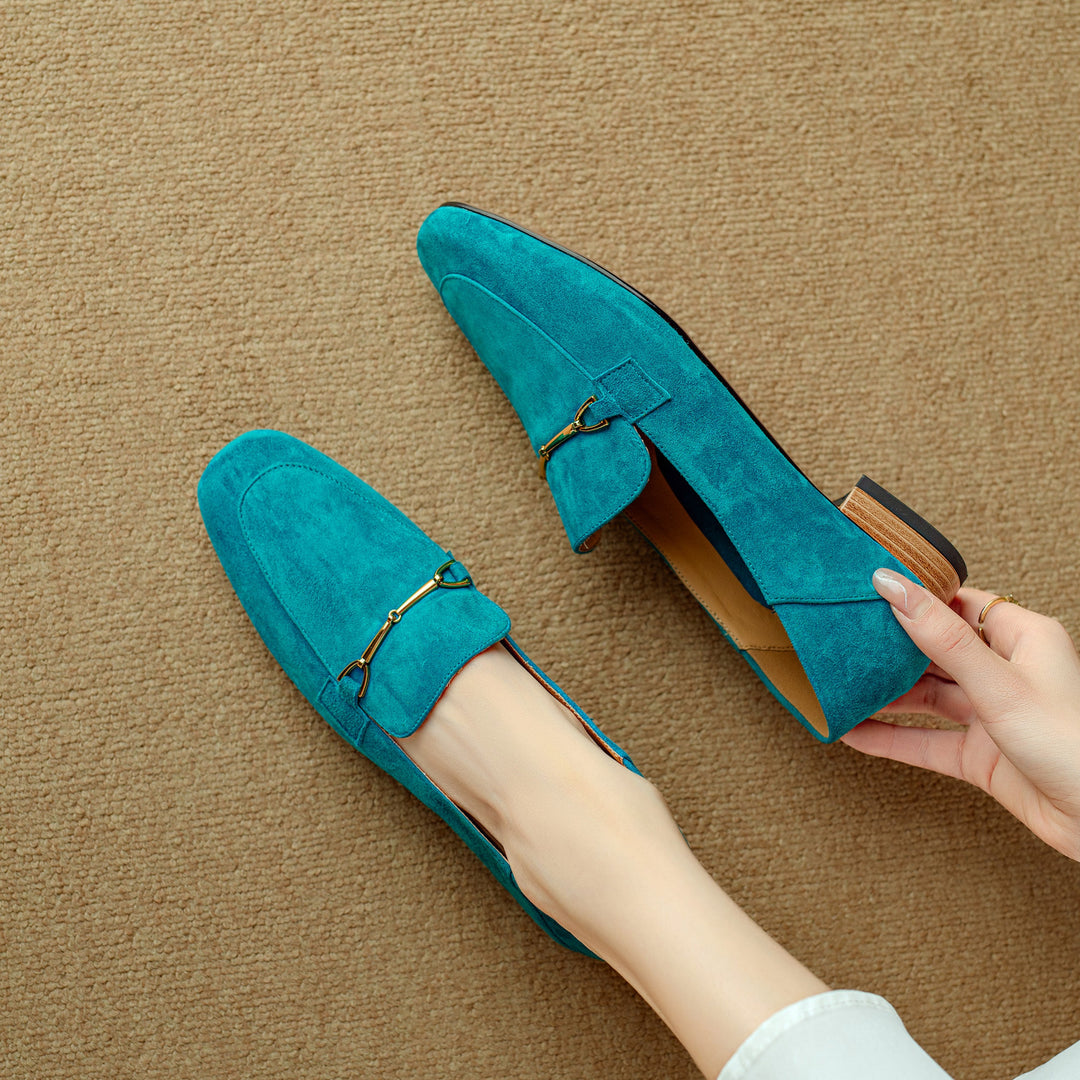 Women's Leather Flats with Hand-Stitched Buckle (3)