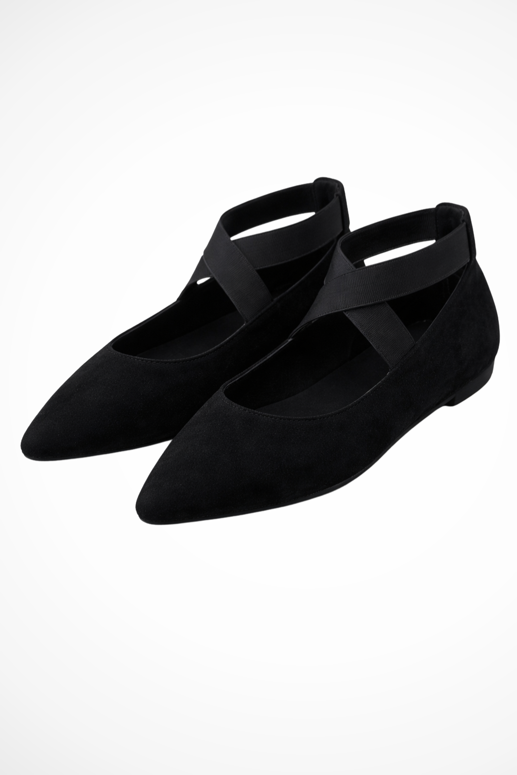 Women's Leather Flats with Refined Pointed Toe in Black