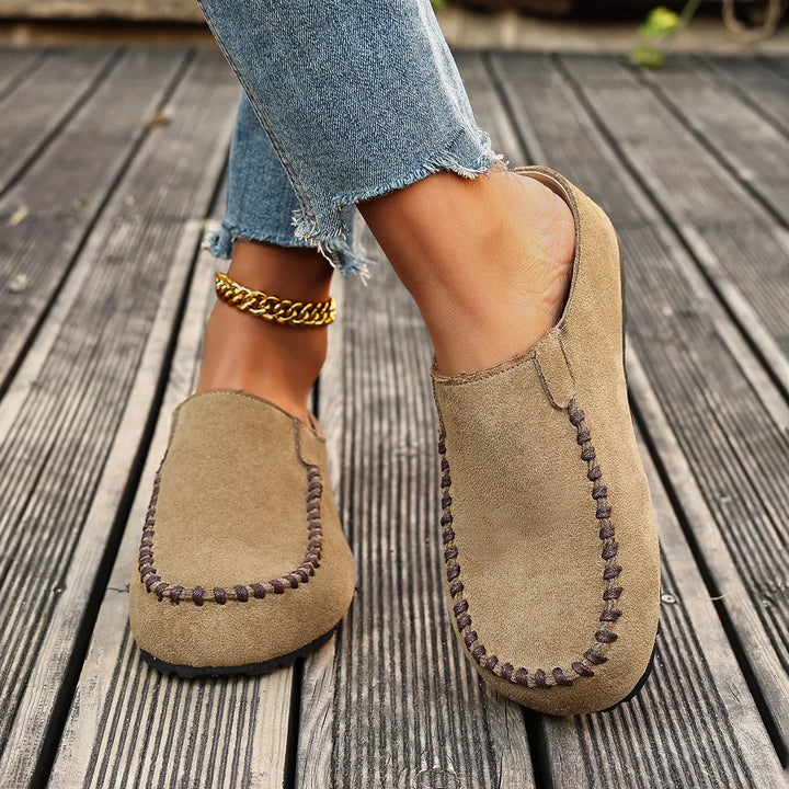 Women's Leather Flats with Tailored Polish (12)