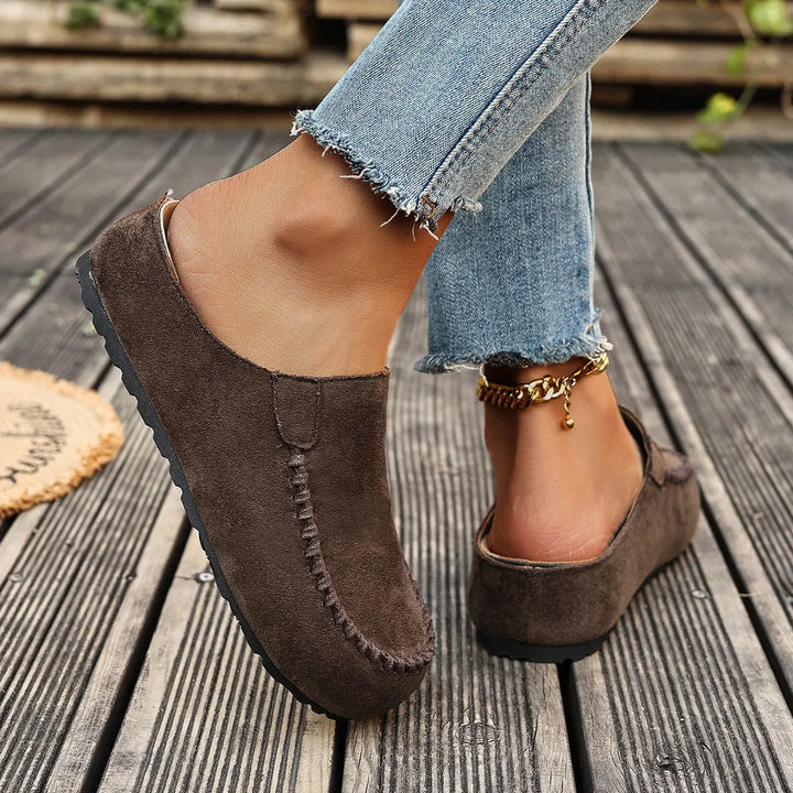 Women's Leather Flats with Tailored Polish (13)