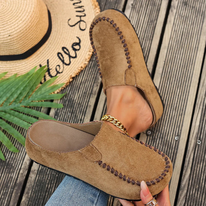 Women's Leather Flats with Tailored Polish (14)