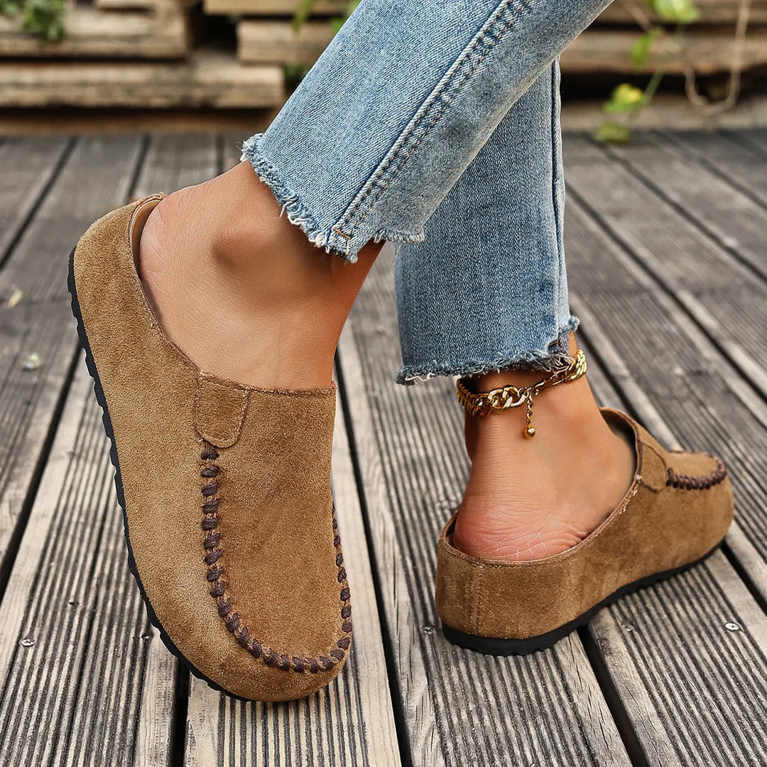 Women's Leather Flats with Tailored Polish (15)