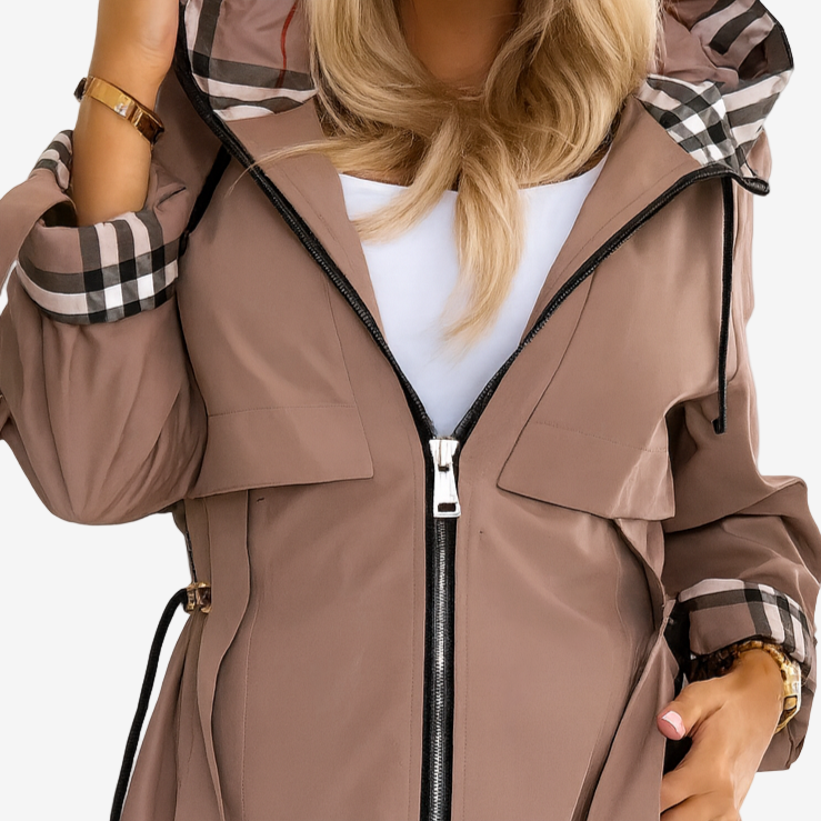 Women's Lightweight Trenchcoat for Everyday Travel (2)