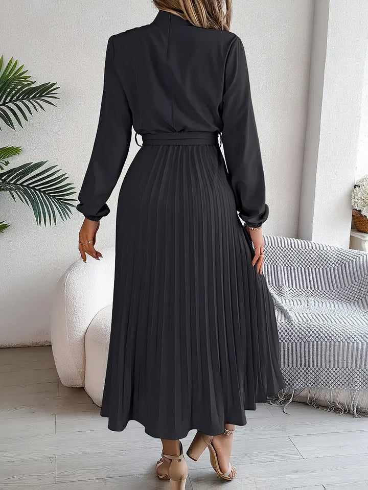 Women's Long Evening Dress for Holiday Celebrations (12)
