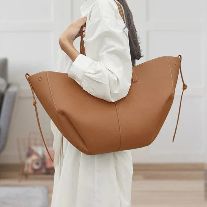 Women's Luxury Vintage Vegan Leather Laptop Bag in Kamel