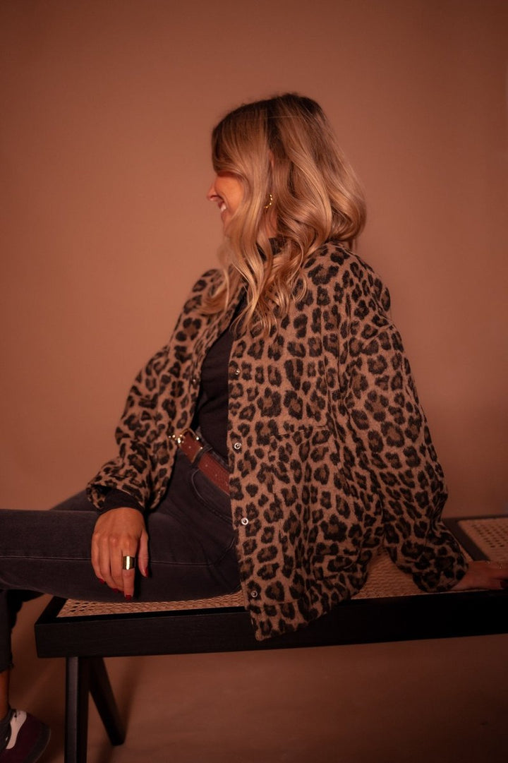 Women's Oversized Leopard Print Jacket (3)