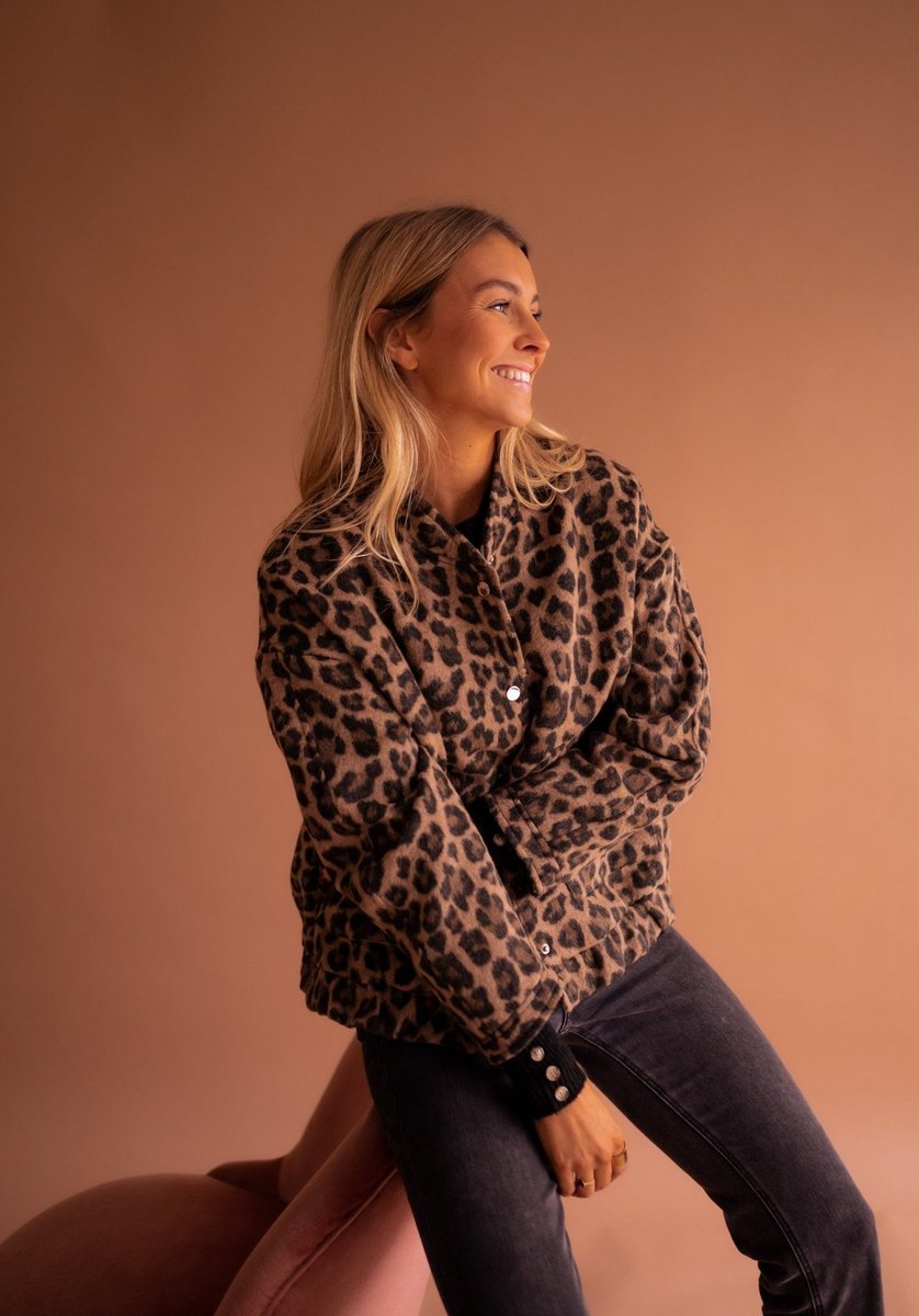 Women's Oversized Leopard Print Jacket (7)