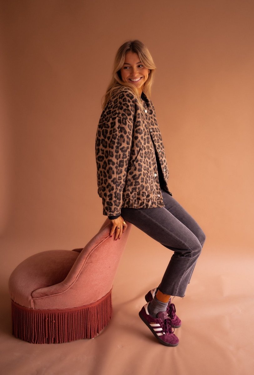 Women's Oversized Leopard Print Jacket (8)