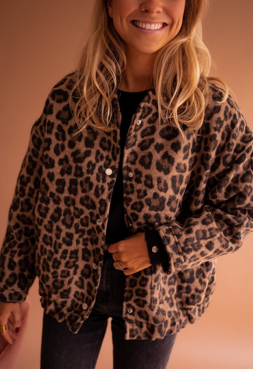 Women's Oversized Leopard Print Jacket in Leopard