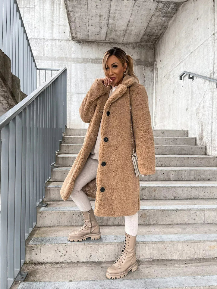 Women's Plush Trenchcoat for Everyday Fall Style in Beige