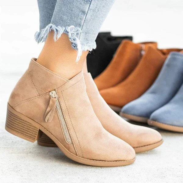 Women's Relaxed Fit Leather Ankle Boots (2)