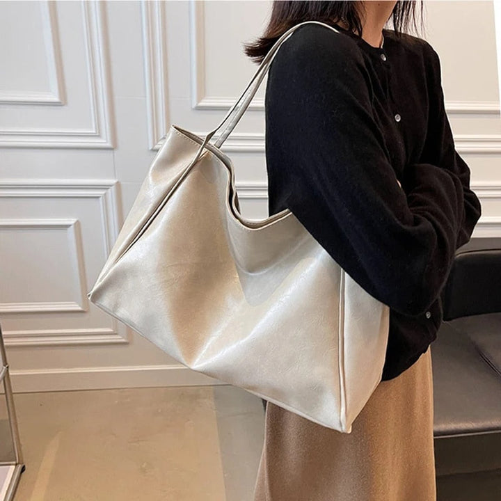 Women's Retro Leather Laptop Bag for Work (2)