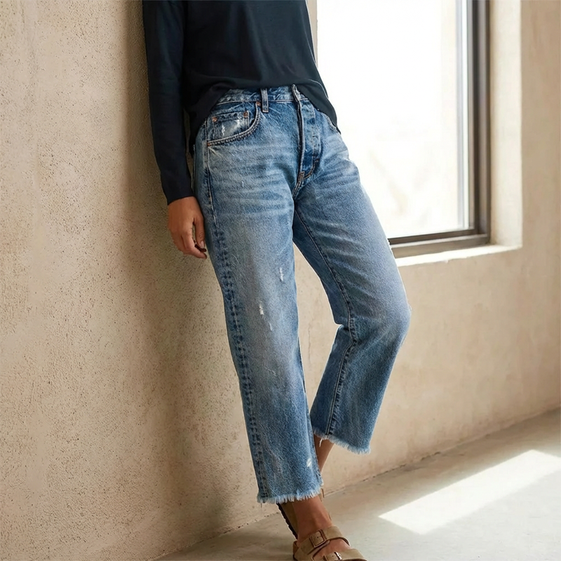 Women's Retro Short Jeans for Fall (3)