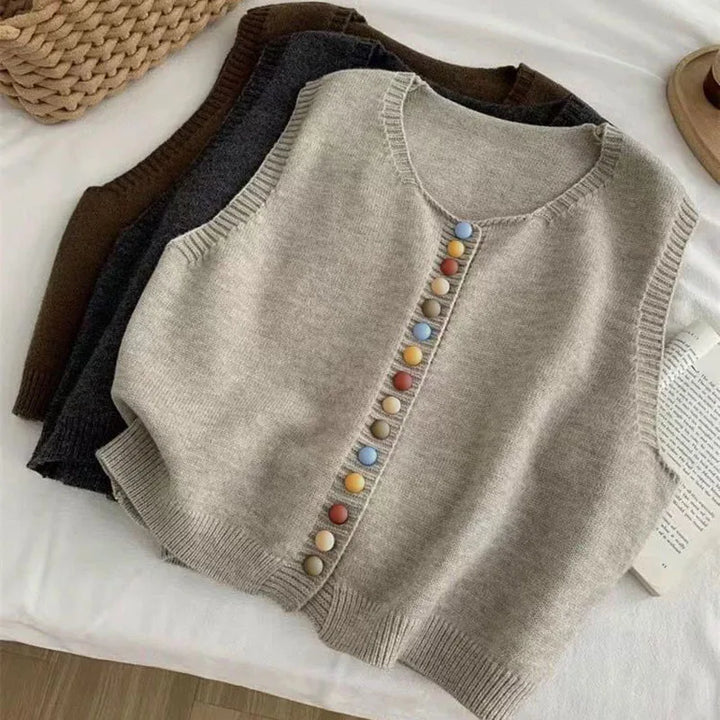 Women's Sleeveless Knit Cardigan with Button Details (6)