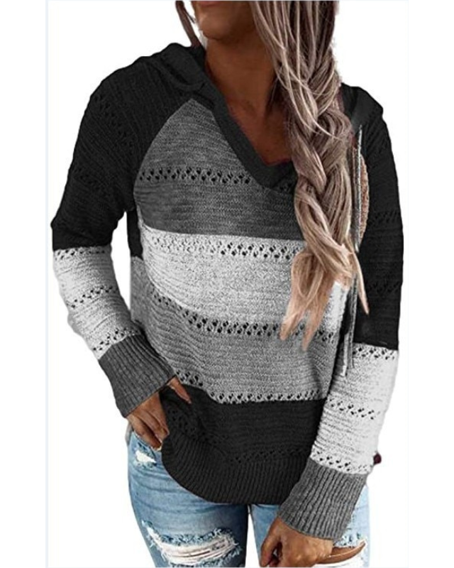Women's Soft Relaxed Fall Hoodie in Black