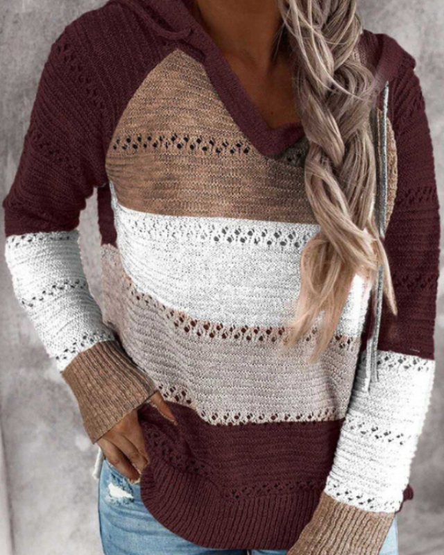 Women's Soft Relaxed Fall Hoodie in Burgundy