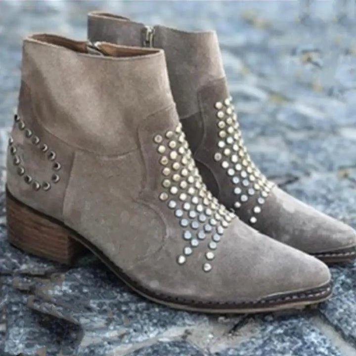 Women's Studded Ankle Boots for Fall Outfits (3)