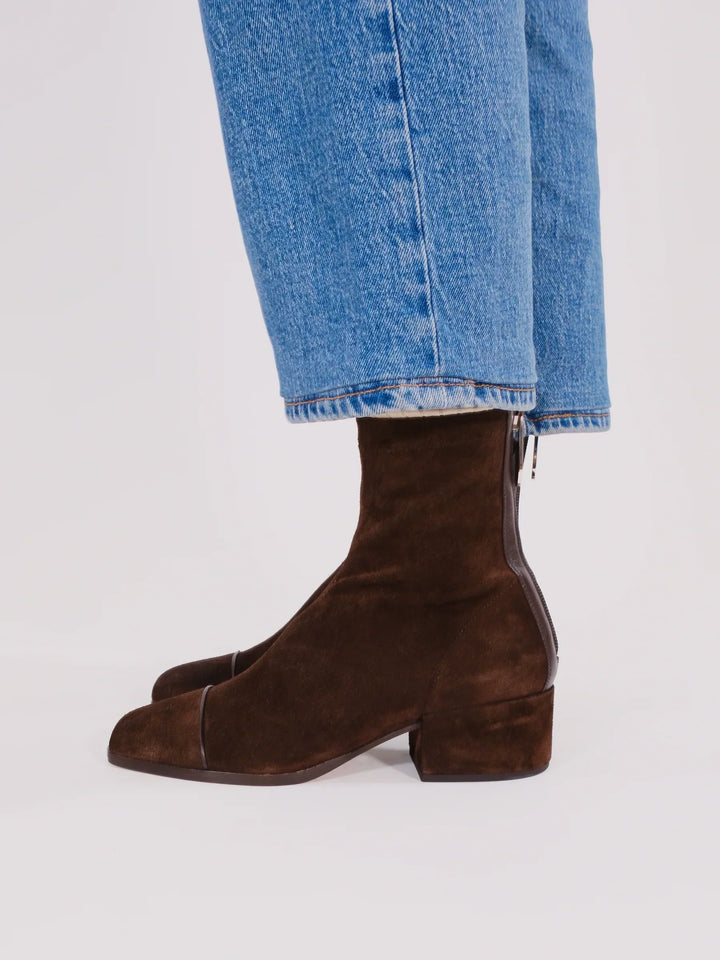 Women's Suede Ankle Boots for Fall Days (5)