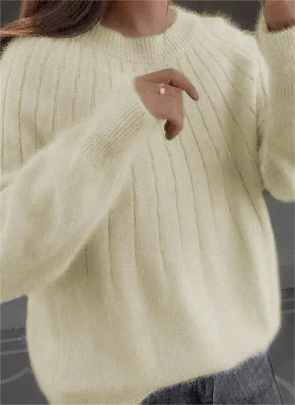 Women's Sweater with Soft Cashmere for Fall in Light Yellow