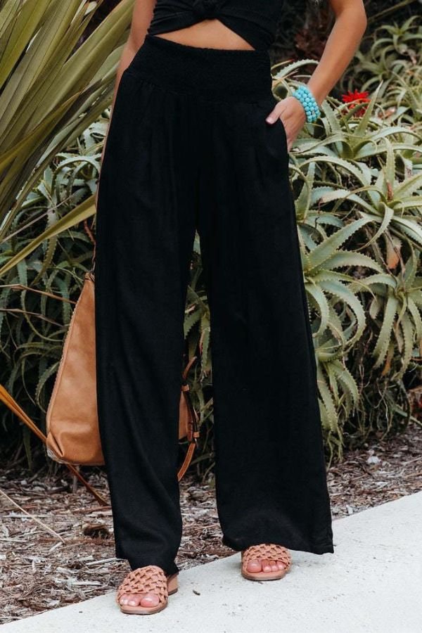 Women's Wide Leg Pants High-Waisted Flowing in Black