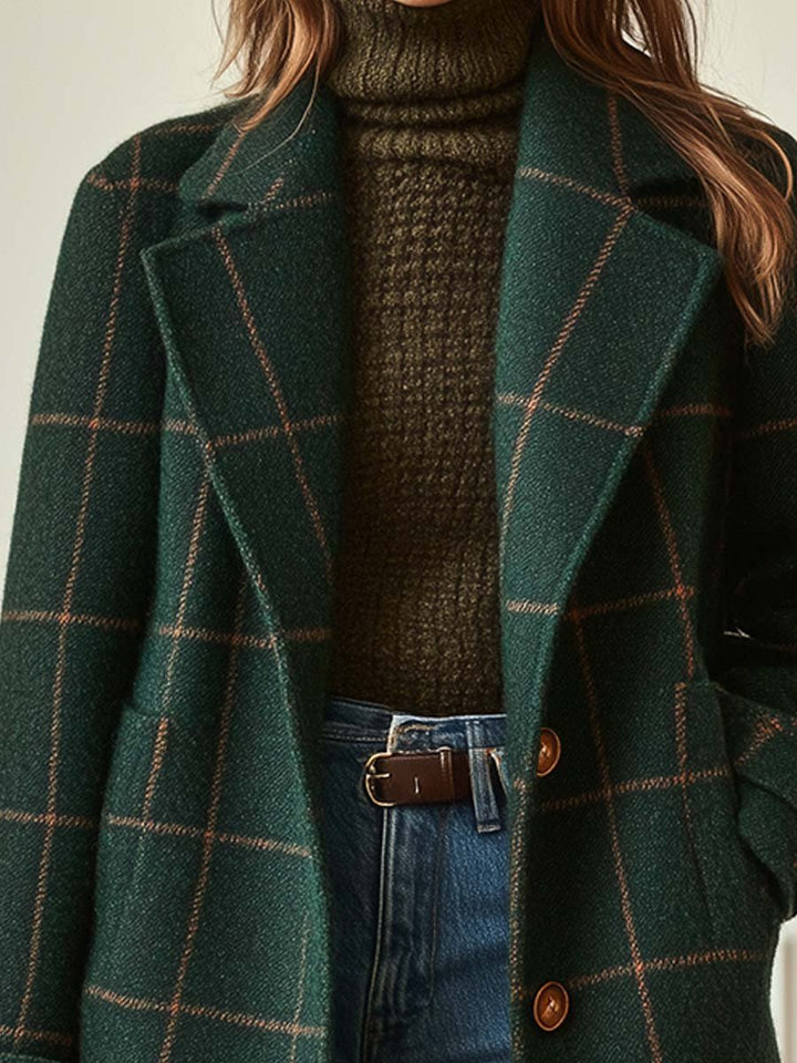 Women's Winter Coat in Tailored Plaid Tweed (2)